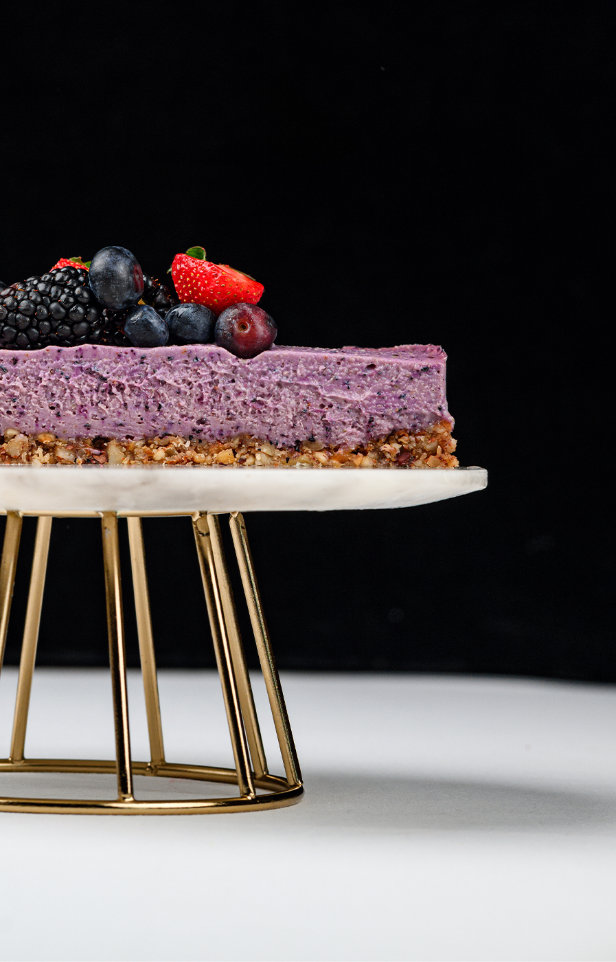 BLUEBERRY RAW VEGAN CHEESECAKE